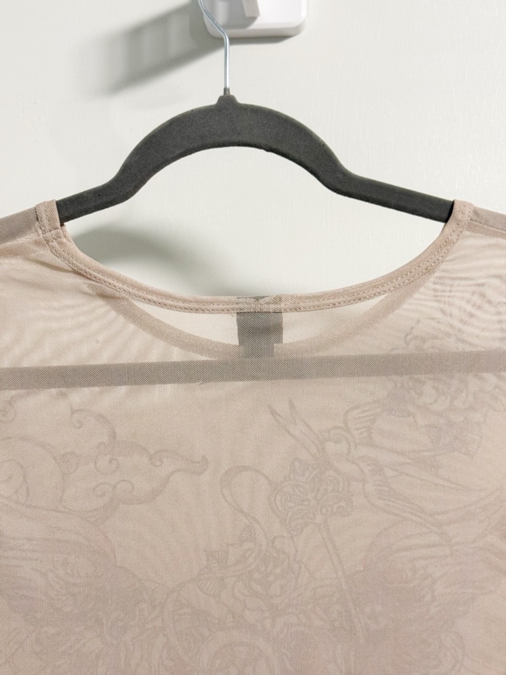 Wild Fable Mesh Long Sleeve Top XL Sheer Tattoo Print Cream - Picture 14 of 17